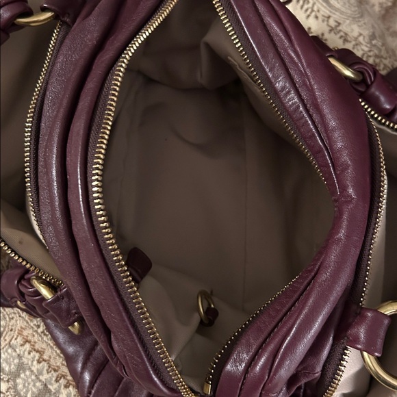 Coach Super Soft Burgundy Leather Handbag with removable shoulder strap - Picture 11 of 15